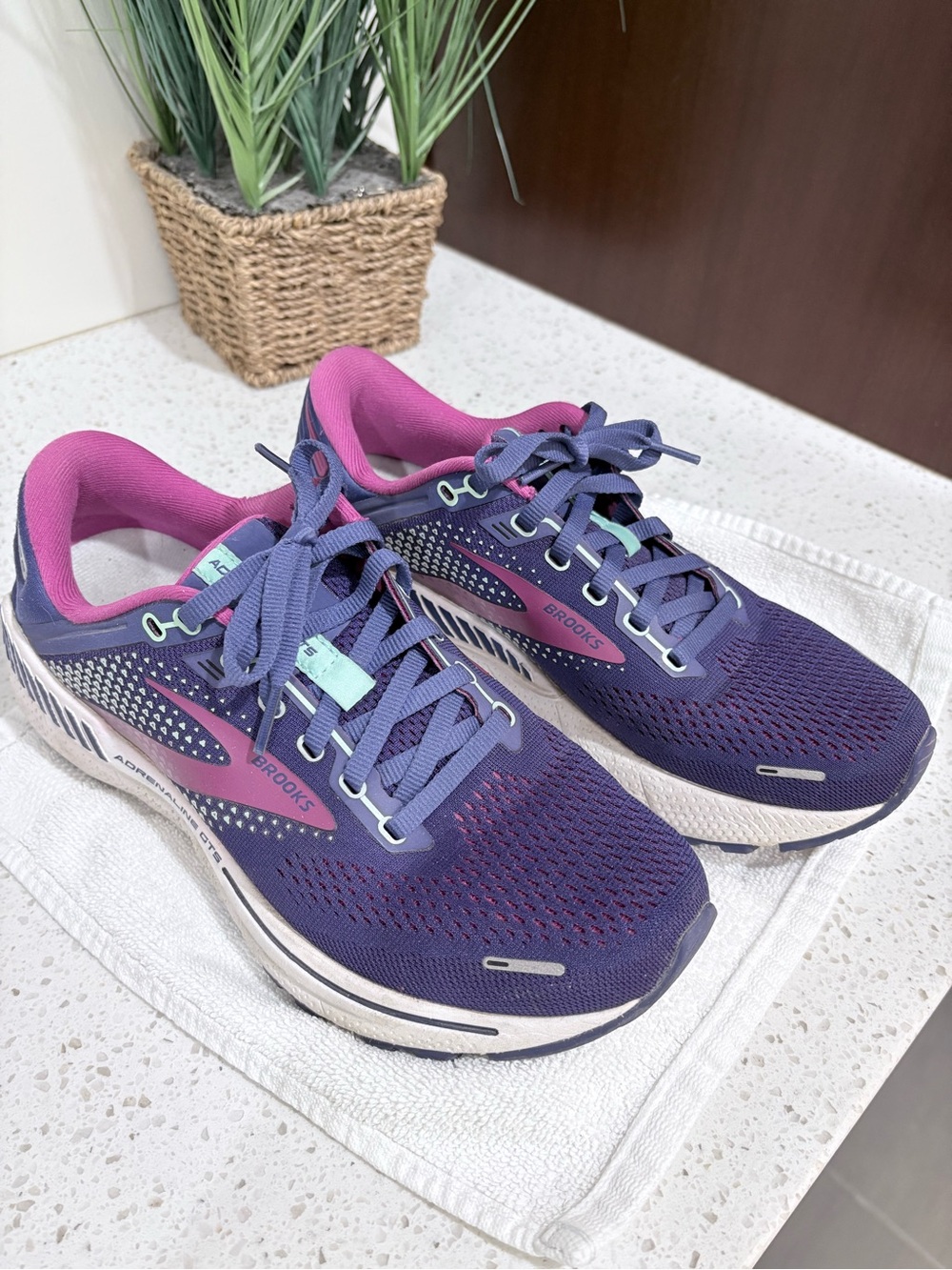 Brooks Women’s Adrenaline GTS Running Shoes in Purple and Pink - Picture 2 of 5
